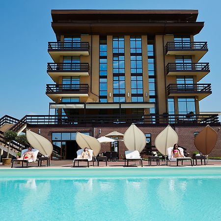 Superior Golf And Spa Resort Kharkiv Bagian luar foto