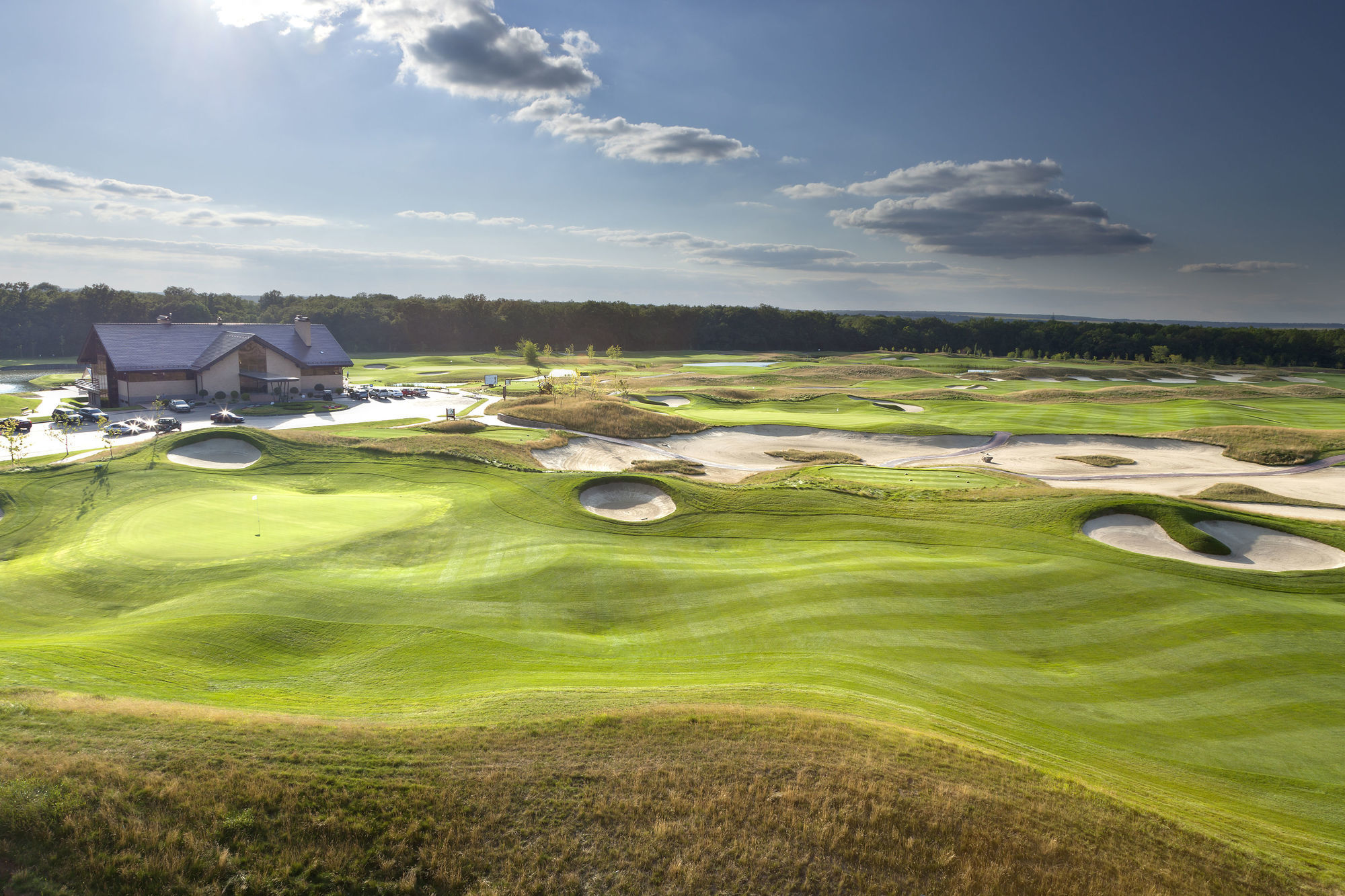 Superior Golf And Spa Resort Kharkiv Bagian luar foto