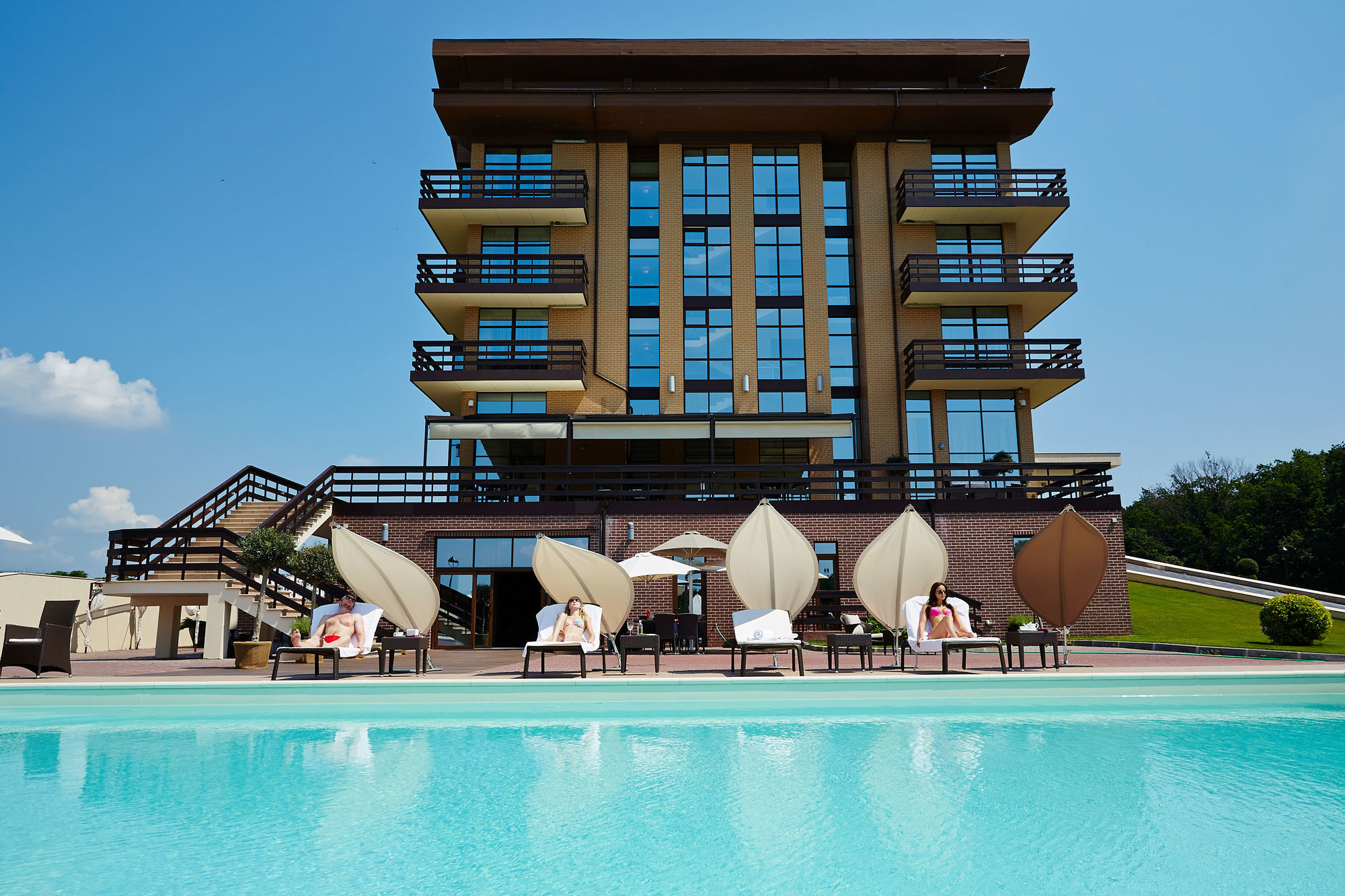 Superior Golf And Spa Resort Kharkiv Bagian luar foto