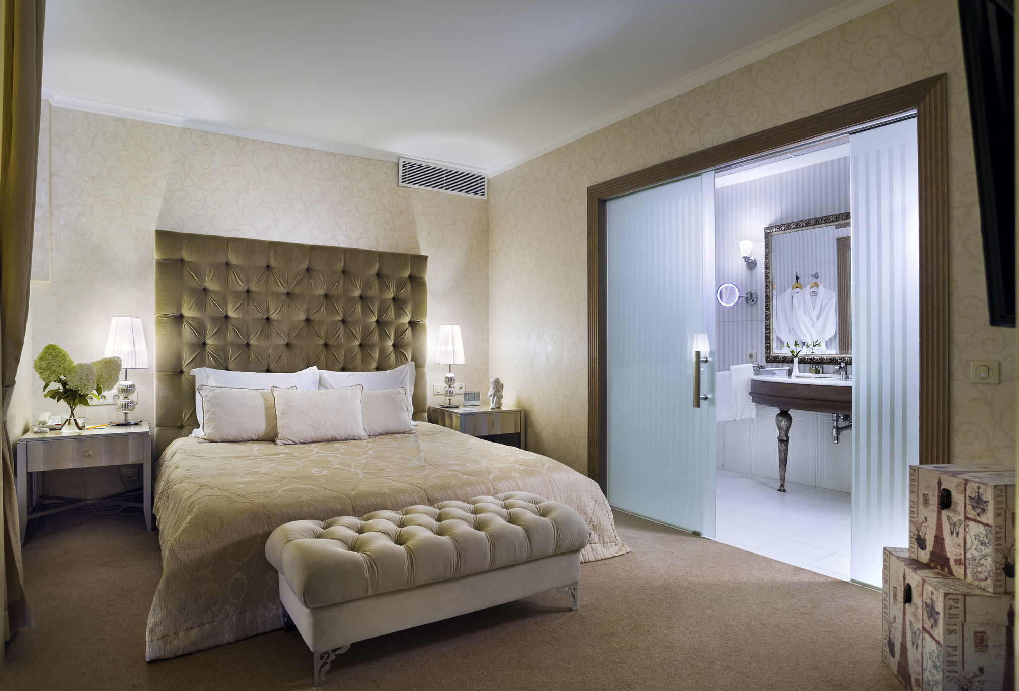 Superior Golf And Spa Resort Kharkiv Bagian luar foto