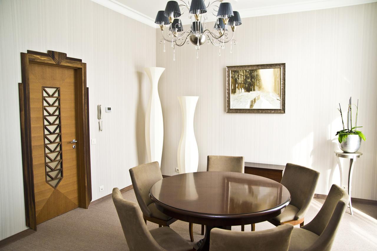 Superior Golf And Spa Resort Kharkiv Bagian luar foto