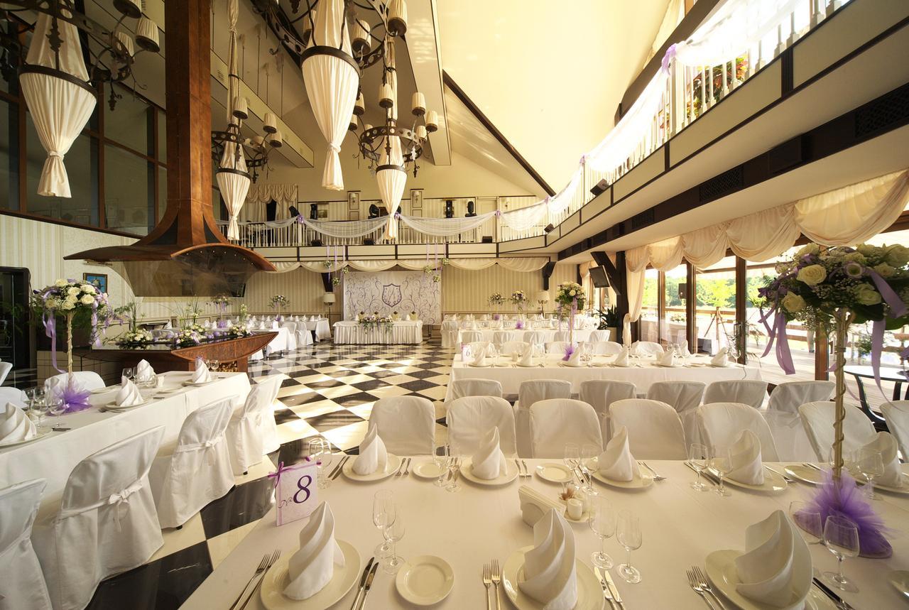 Superior Golf And Spa Resort Kharkiv Bagian luar foto