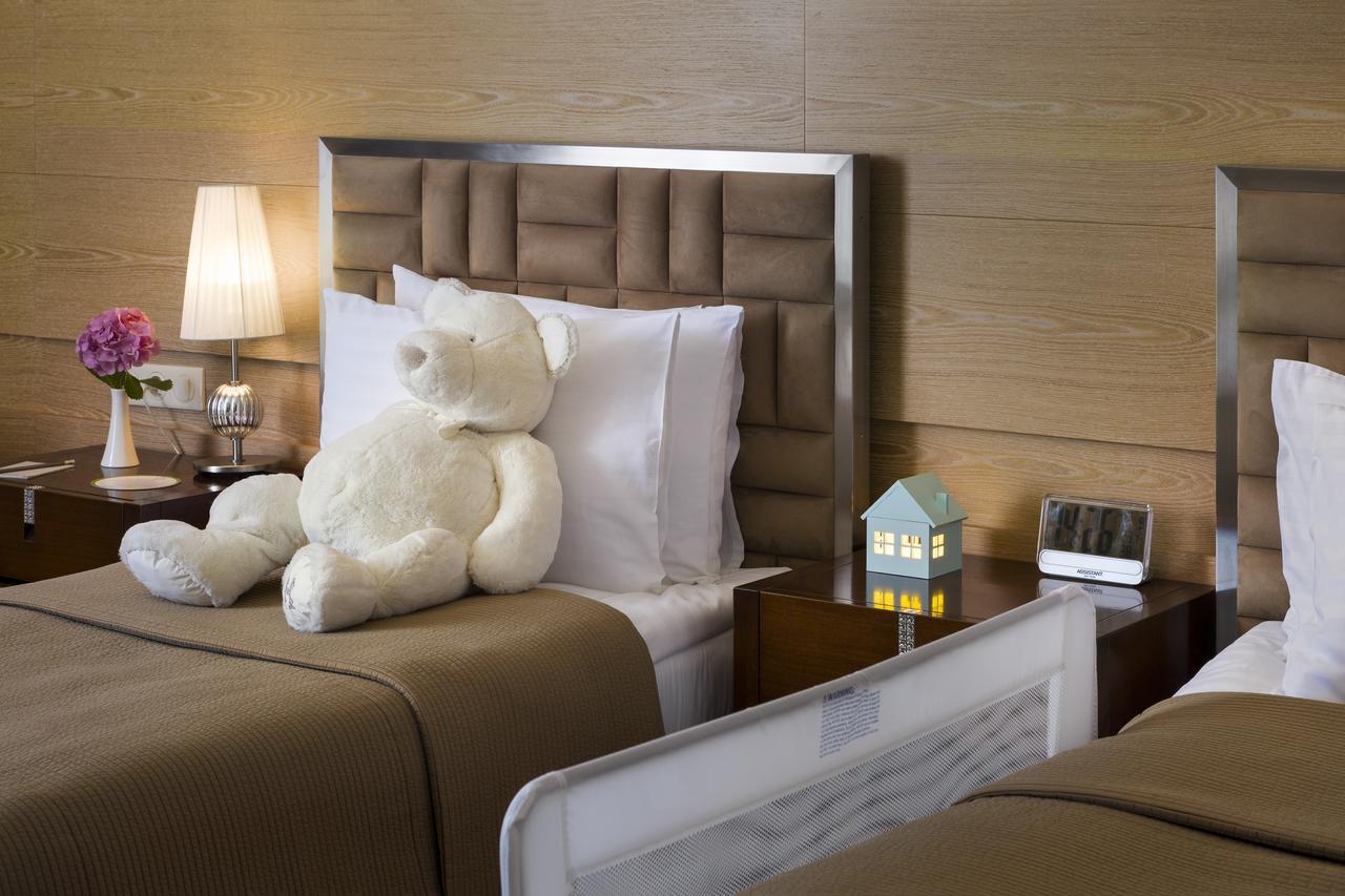 Superior Golf And Spa Resort Kharkiv Bagian luar foto