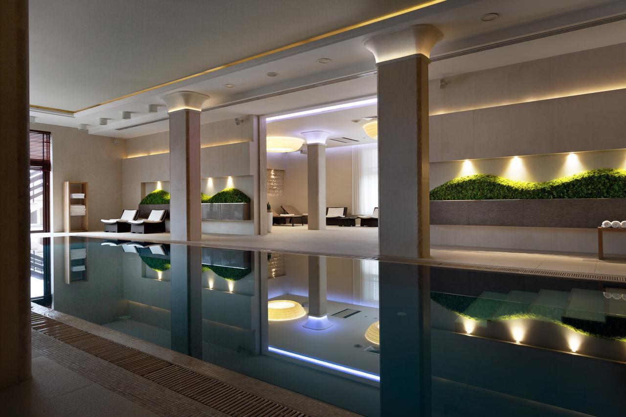 Superior Golf And Spa Resort Kharkiv Bagian luar foto