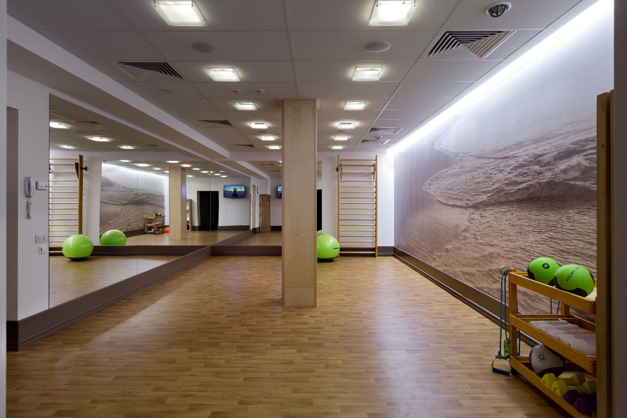 Superior Golf And Spa Resort Kharkiv Bagian luar foto