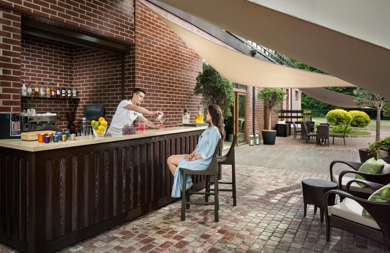 Superior Golf And Spa Resort Kharkiv Bagian luar foto